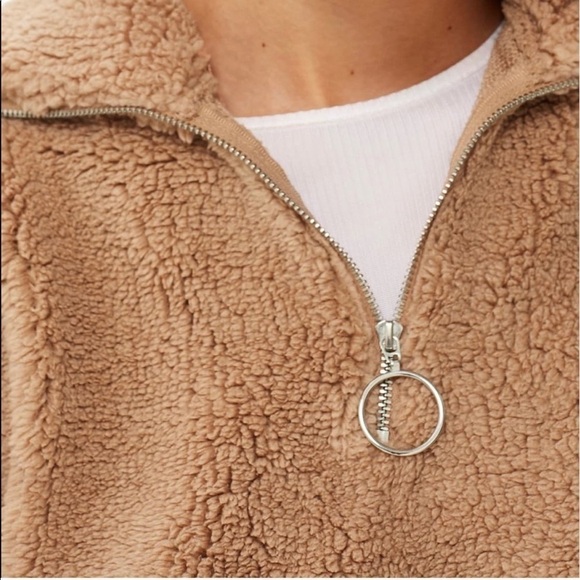 NWT TOPSHOP Fur, 1/4 Zip, Funnel Neck Sweater, 4 - Picture 2 of 3